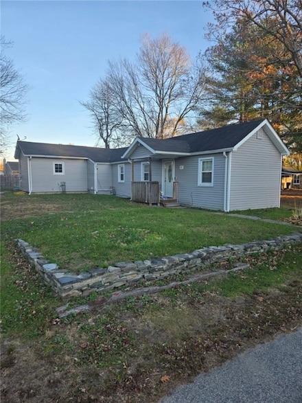22 Idaho St, Coventry, RI 02816