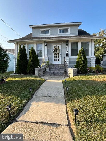 6133 Grant Ave, Pennsauken, NJ 08109