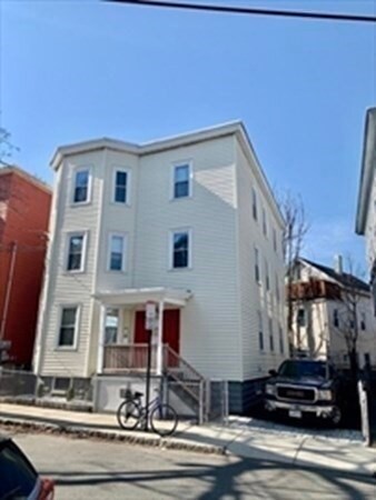 35 Calvin St Unit 2, Somerville, MA 02143