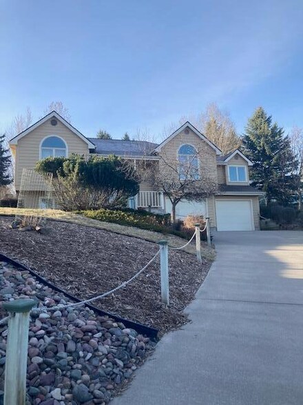 6215 Hillview Way, Missoula, MT 59803