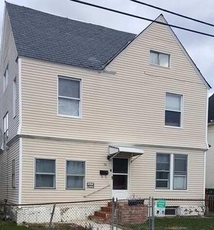 58 Gates St, Lowell, MA 01851