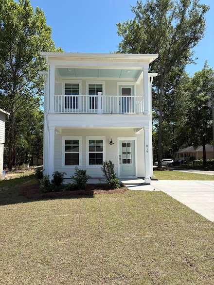 819 Burger St, Charleston, SC 29407