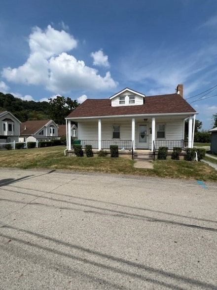 220 Lion Ln, Beaver, PA 15009