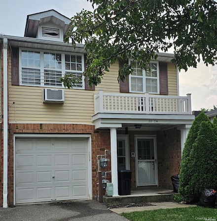 82-74 Country Pointe Cir Unit 2, Jamaica, NY 11427