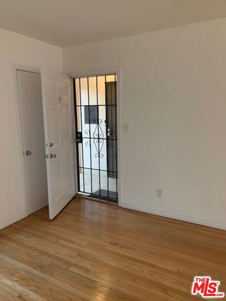 202 N Locust St Unit 7, Inglewood, CA 90301