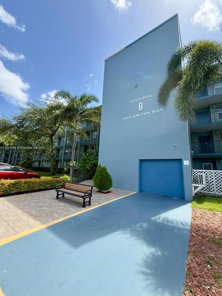 1501 SW 134th Way Unit 206D, Pembroke Pines, FL 33027