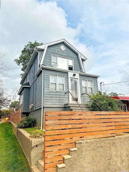 9-01 127th St, College Point, NY 11356