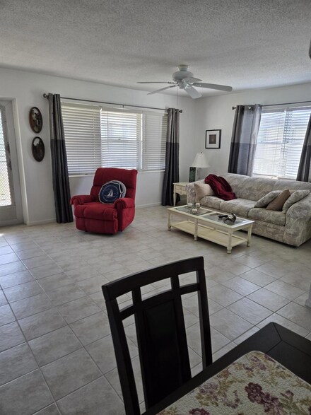 319 Windsor N, West Palm Beach, FL 33417