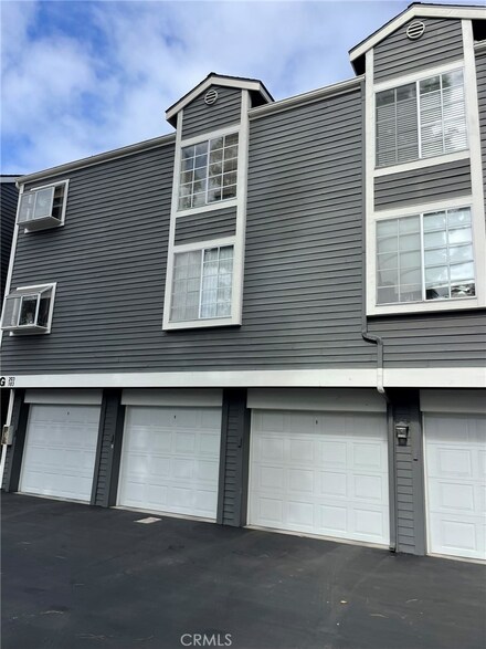 2330 Vanguard Way Unit 41, Costa Mesa, CA 92626