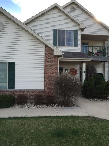 156 Pheasant Run Unit A, Johnson Creek, WI 53038