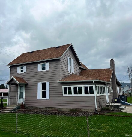 612 W Boston St, Syracuse, IN 46567