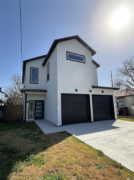 1006 4th St, Lockhart, TX 78644