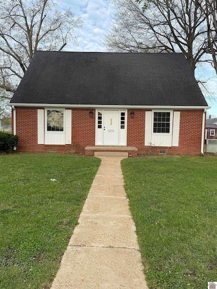 825 Pryor St, Mayfield, KY 42066