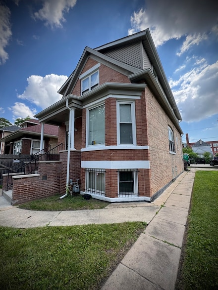 8513 S Sangamon St, Chicago, IL 60620
