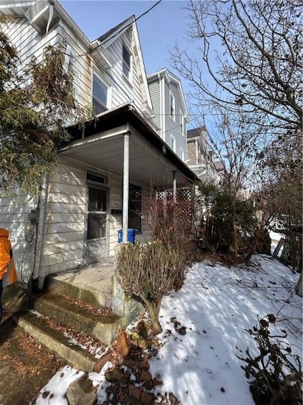 458 Wyola St, Pittsburgh, PA 15211