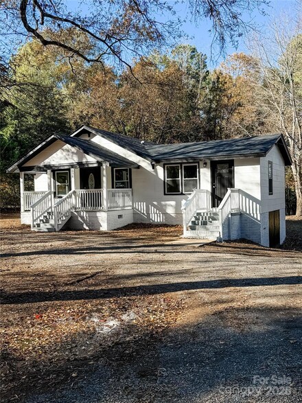 537 Mask Rd, Mount Gilead, NC 27306