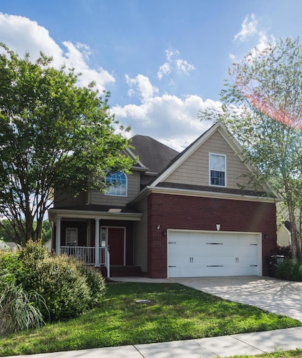 8420 Sophie Ln, Ooltewah, TN 37363