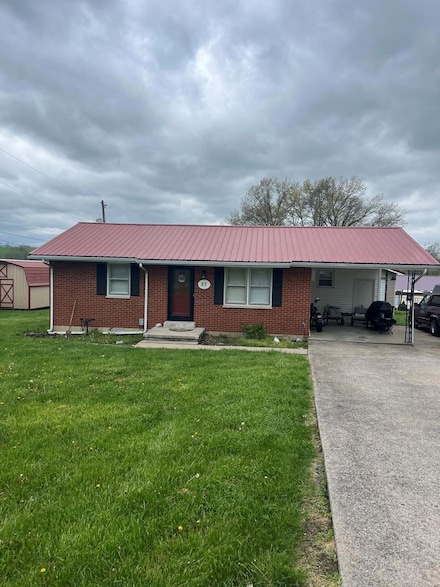 57 Dorothy St, Flemingsburg, KY 41041