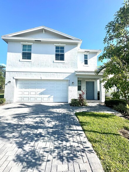 4518 Dow Ln, Greenacres, FL 33463
