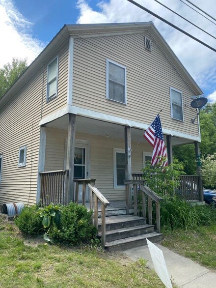 304 Lower East Main St, Johnson, VT 05656