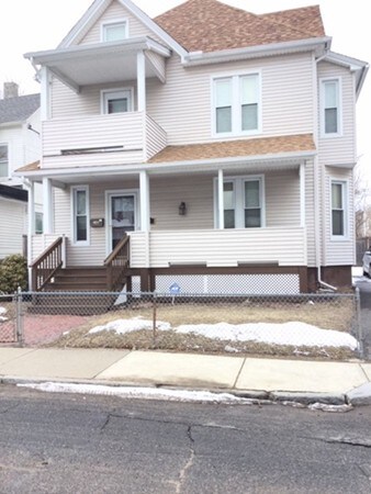40 Hawthorne St, Springfield, MA 01105