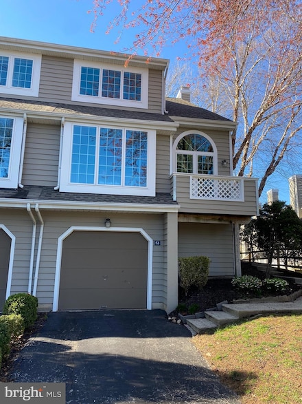 52 Cabot Dr, Chesterbrook, PA 19087