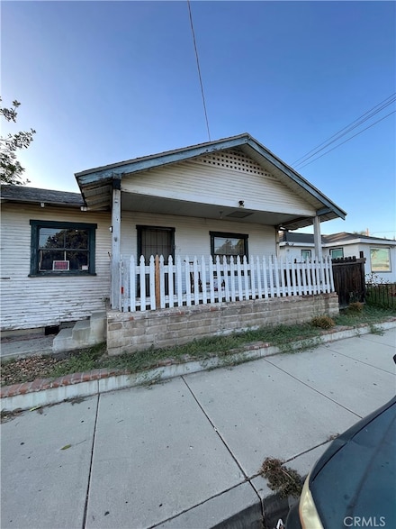1543 W Orange Grove Ave, Pomona, CA 91768