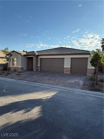 4286 Rosalyn Ridge St, Las Vegas, NV 89121