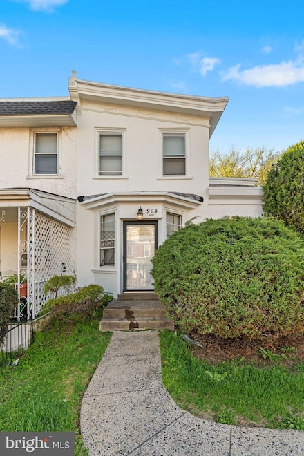 224 N 65th St, Philadelphia, PA 19139