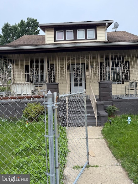 467 N 32nd St, Camden, NJ 08105