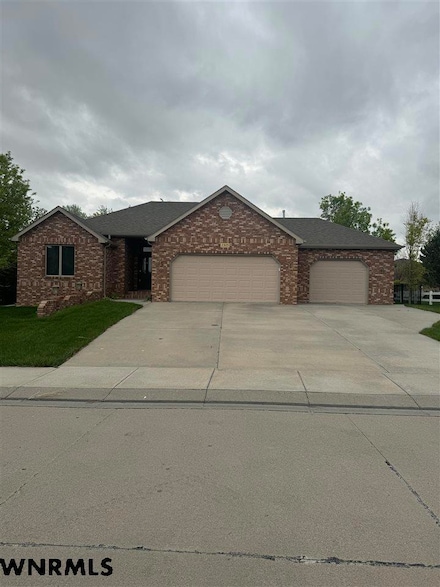 2325 Lariat Loop, Gering, NE 69341