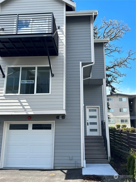 13249 Ambaum Blvd SW Unit E, Burien, WA 98146