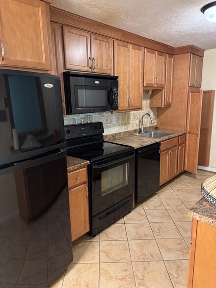 176 Swanson Rd Unit 304, Boxborough, MA 01719