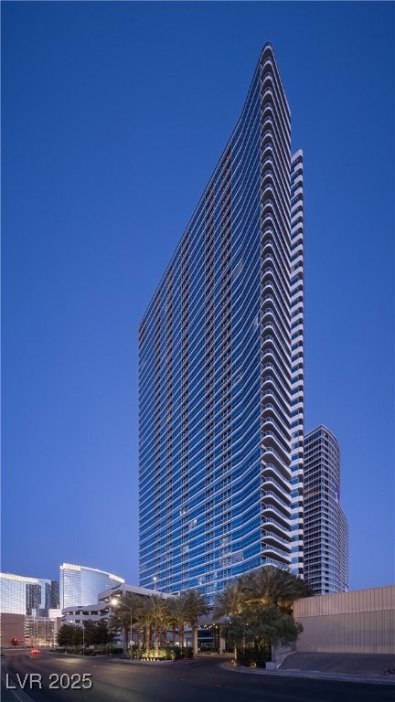 4471 Dean Martin Dr Unit 2406, Las Vegas, NV 89103