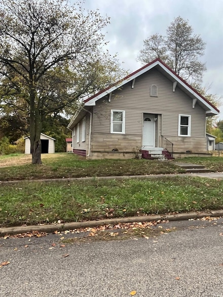 418 W 7th St, Bicknell, IN 47512