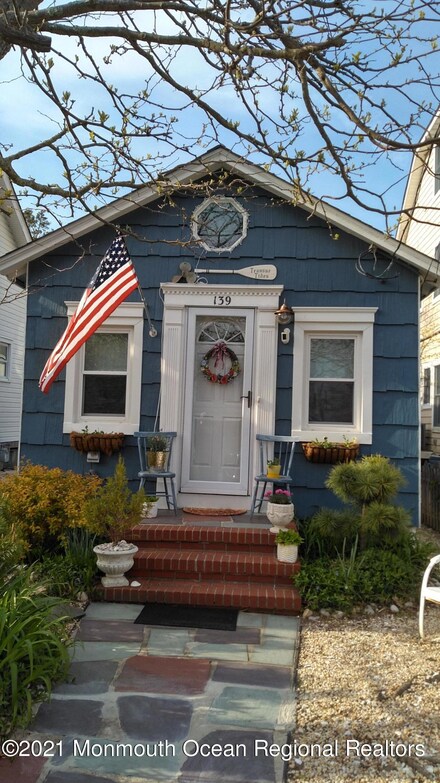 139 E Longport Ave, Ocean Gate, NJ 08740