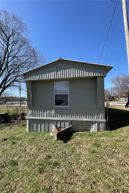 254 4th St, Decatur, AR 72722