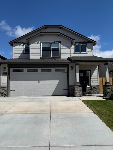 1563 NW Upas Place, Redmond, OR 97756