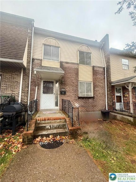 630 Greene Ct, Fountain Hill, PA 18015