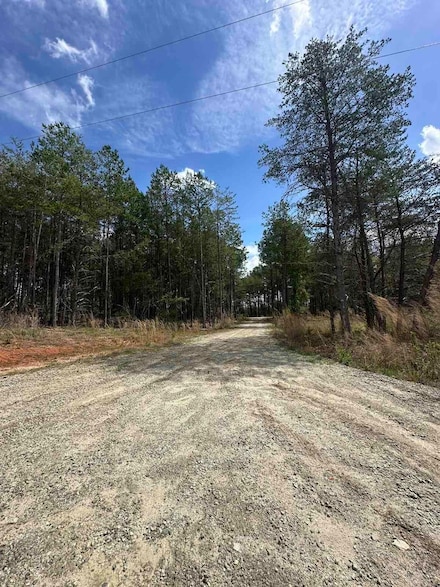 70 State Road S-42-3524, Campobello, SC 29322