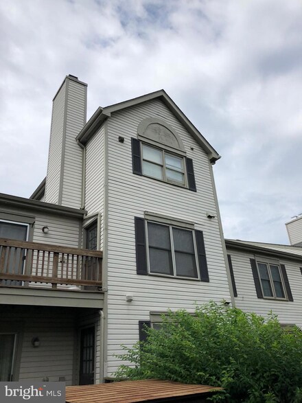 10547 Stonington Ln, Manassas, VA 20109
