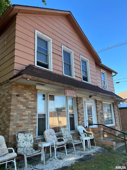 416 5th St, Lacon, IL 61540