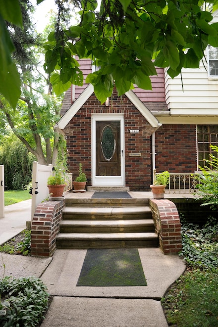 15469 Evergreen Rd, Detroit, MI 48223