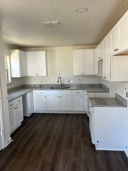 4720 Burma Rd, Dallas, TX 75216