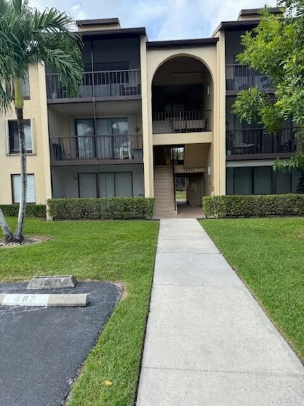 624 Sea Pine Way Unit 52, Greenacres, FL 33415