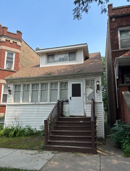 3911 N Saint Louis Ave, Chicago, IL 60618
