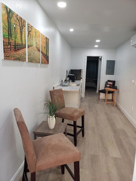 4090 78th Ave N, Pinellas Park, FL 33781