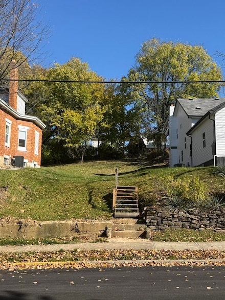 254 Linden Ave, Southgate, KY 41071