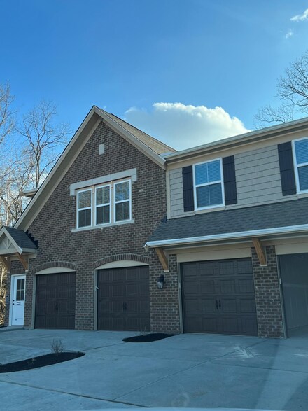 1151 Orange Blossom Ct, Fort Wright, KY 41011