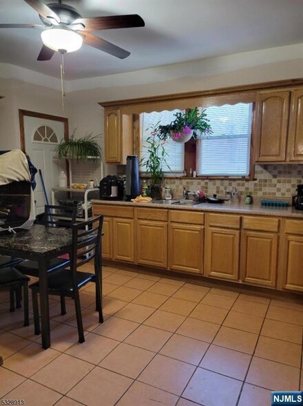 171 Sylvan Ave Unit 1, Newark, NJ 07104